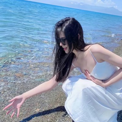 姹紫嫣红碧绿波